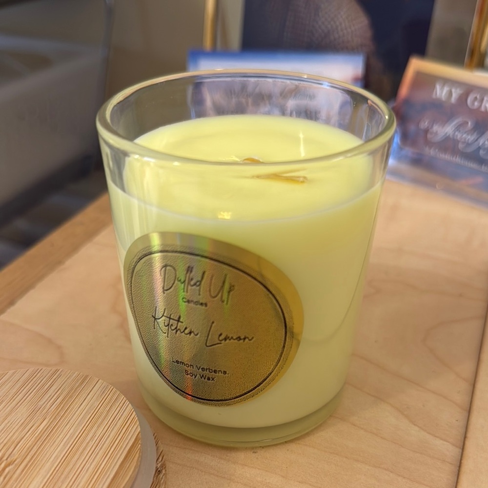 9oz Kitchen Lemon Scented Soy Wax Candle - Picture 4 of 4